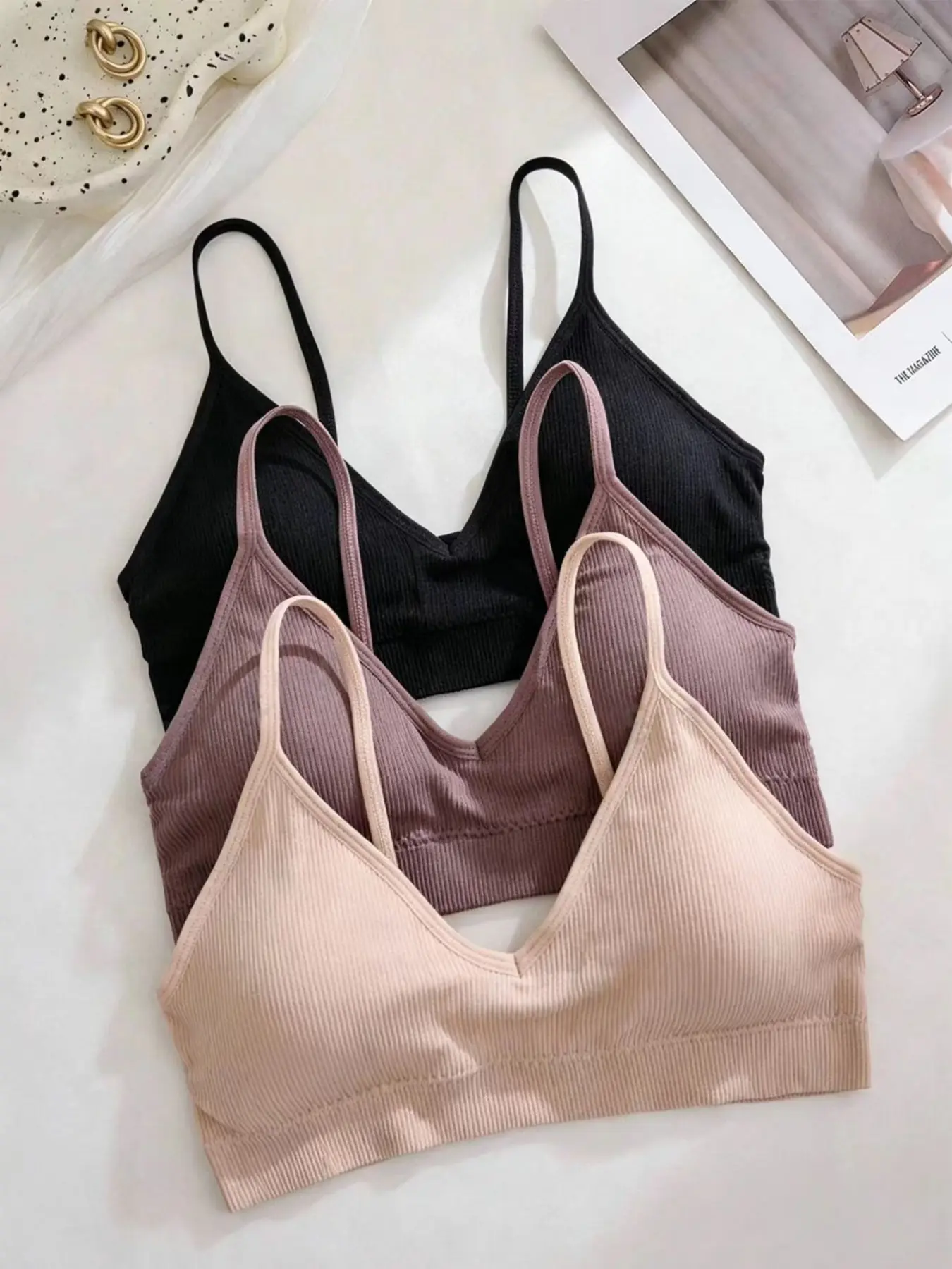 3-Pack Seamless Smooth Thin Strap No Padding Bras for Women, Wire-Free Removable Bra Set, Everyday Essential Lingerie, Comfortable Daily Wear, Fitted Bra, Casual Fit, Non Padded Bra