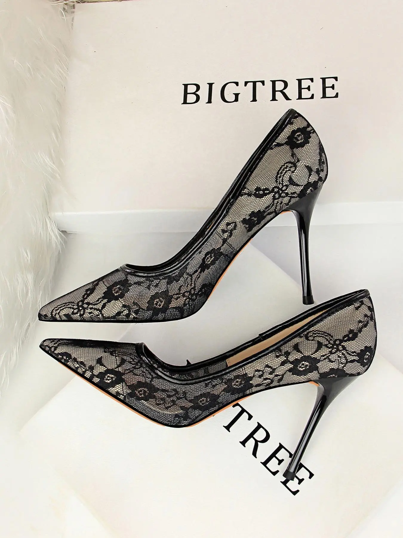 Women's Mesh Hollow Contrast Lace Pointed Toe Stiletto Heels, Elegant High Heel Shoes for Party, Daily Clothing Decor for Girl, Perfect for Outfit Matching, Embellished Heels