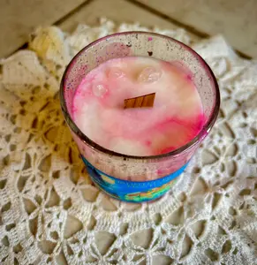 Scooby Doo inspired candle. Haunted House Mysteries.