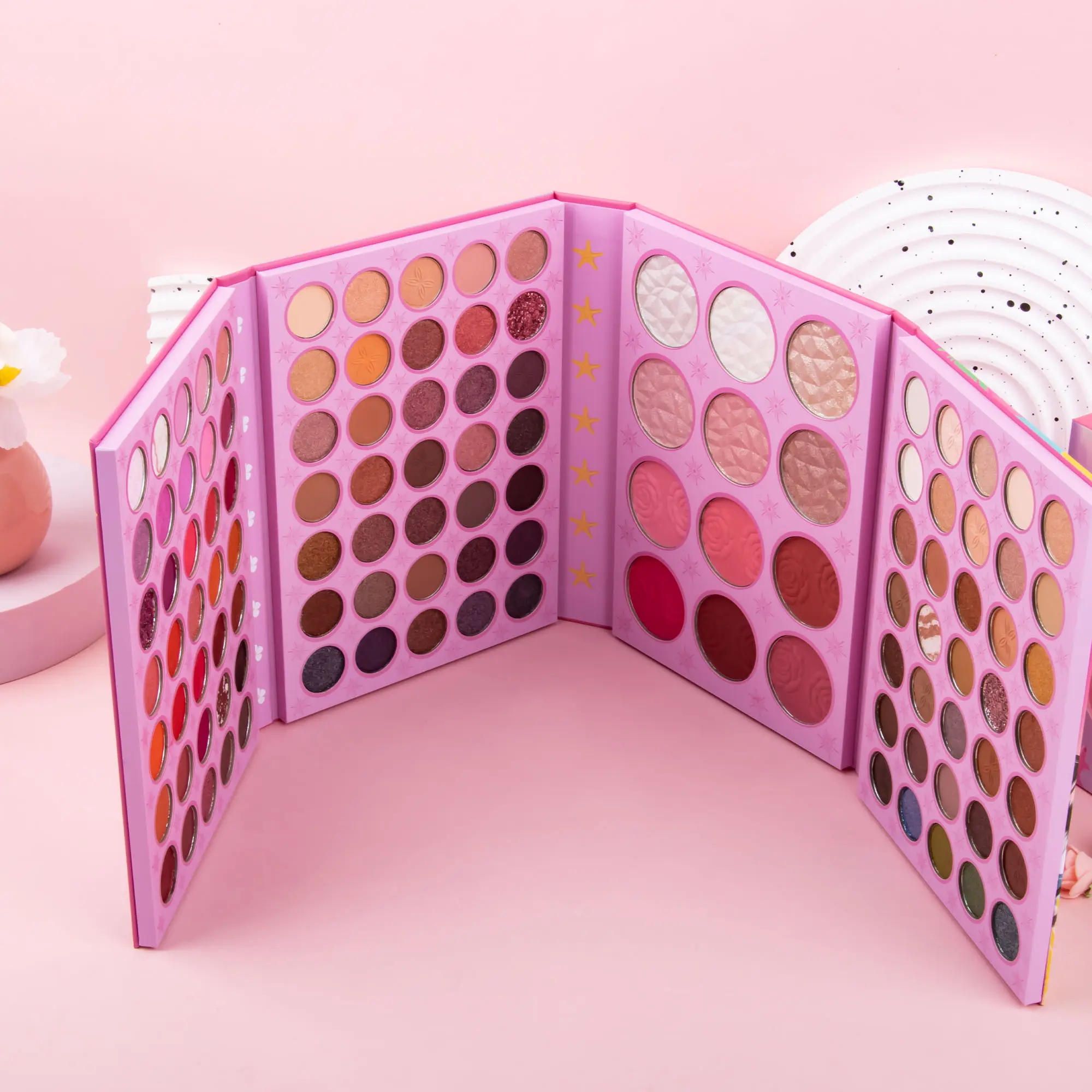 117 color folding eyeshadow tray Four layers of makeup matte pearl blush contour highlight makeup tray Cosmetic