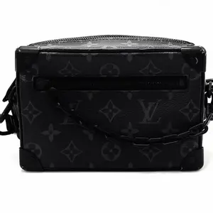 Pre-owned Louis Vuitton Calfskin Shoulder Bags BJ1101904070 Soft Trunk