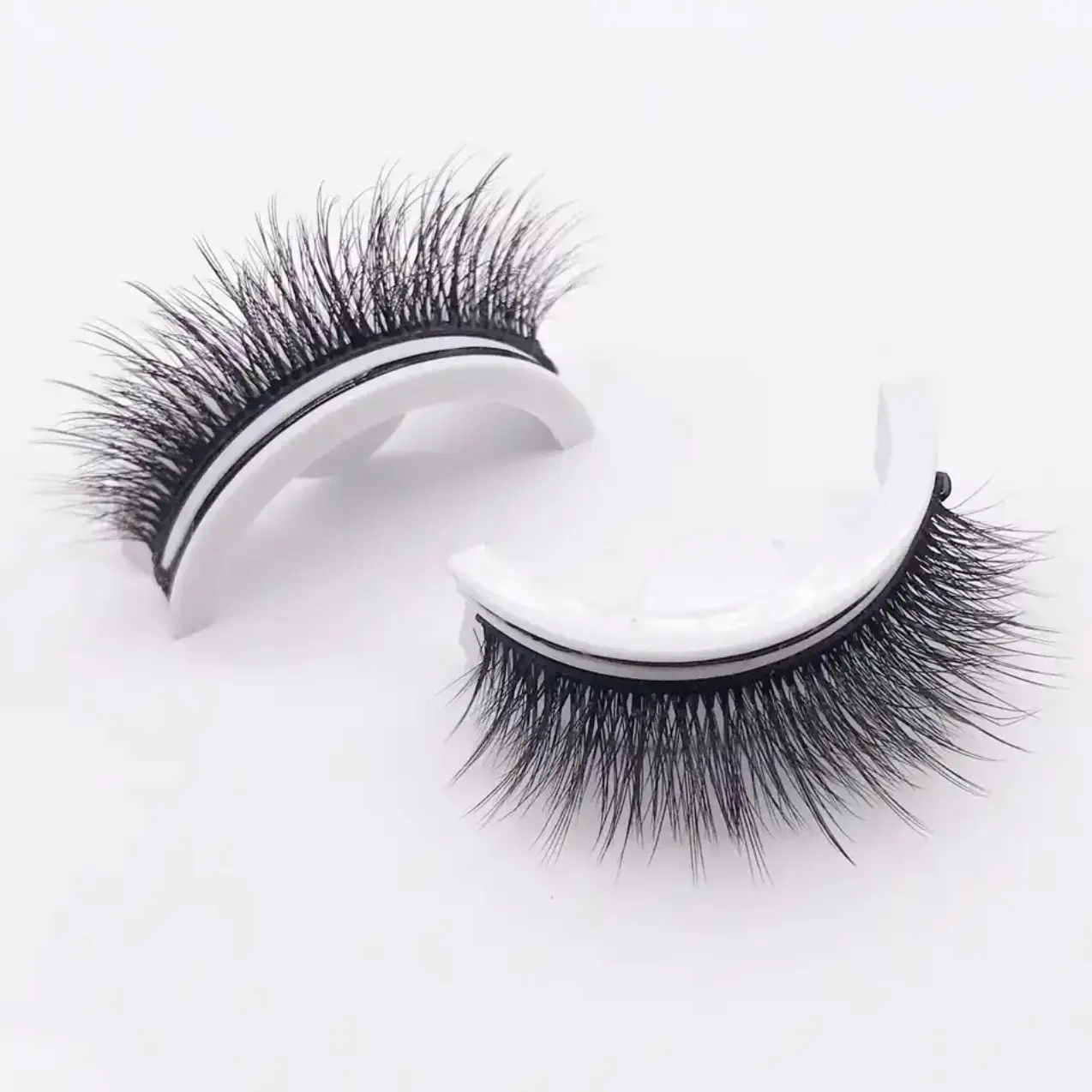 EyelashesINC- Stick it,slay it! Transform your look with our game-changing SELF-ADHESIVE false eyelashes.Simply stick (3sec.),wink,and conquer the day.