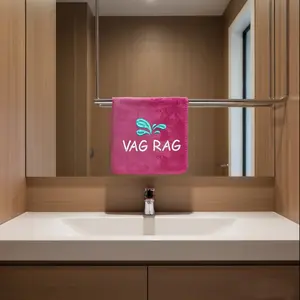 1pc 30*30cm Microfiber Embroidered Towel, Soft Absorbent Towel, Water Absorbent Towel, Birthday Gift, Anniversary, for Family Gatherings, Funny Alphabet Embroidered Bathroom Towel, Ideal Housewarming Party Favor