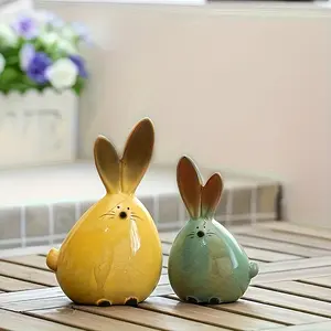 2 pieces of fashionable resin rabbit crafts, yellow-green rabbits holding hands, light up the warm corner with exquisite design and unique shape to create a pleasant atmosphere, Home Decor Ornament, Indoor Home Decoration