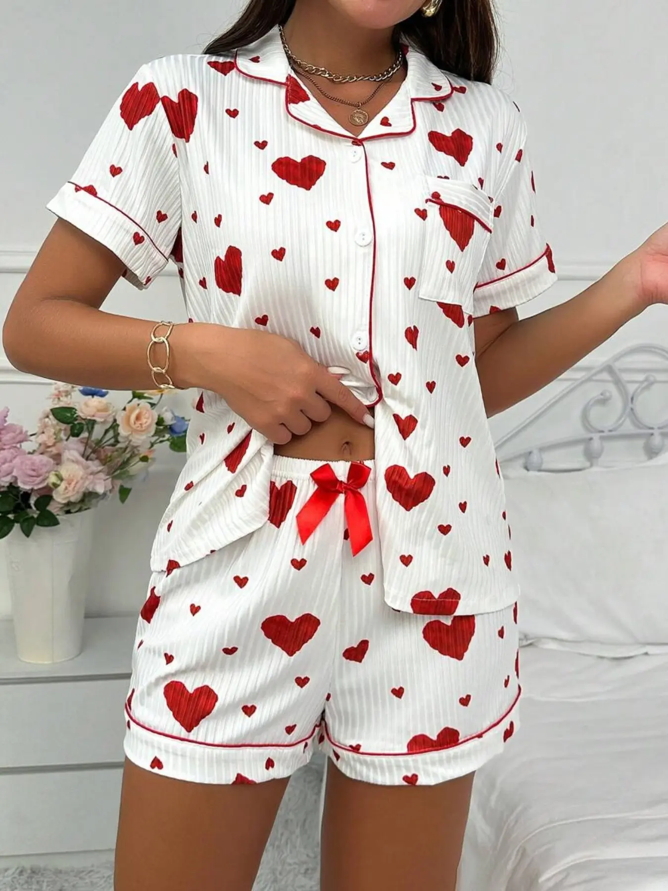 Women's Heart Print Pajama Set Pjs, Fashionable & Comfortable Soft Love Print Sleepwear & Loungewear Homewear, Pajama Nightwear, Casual Fitted Two-Piece Short Sleeve Nightgown for Daily Wear Sleepwear Pajamas Set