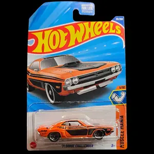 New 2025 Hot Wheels MUSCLE MANIA 1/10 '71 Dodge Challenger 131/250 Orange Diecast Collectible Diecast Metal Car
