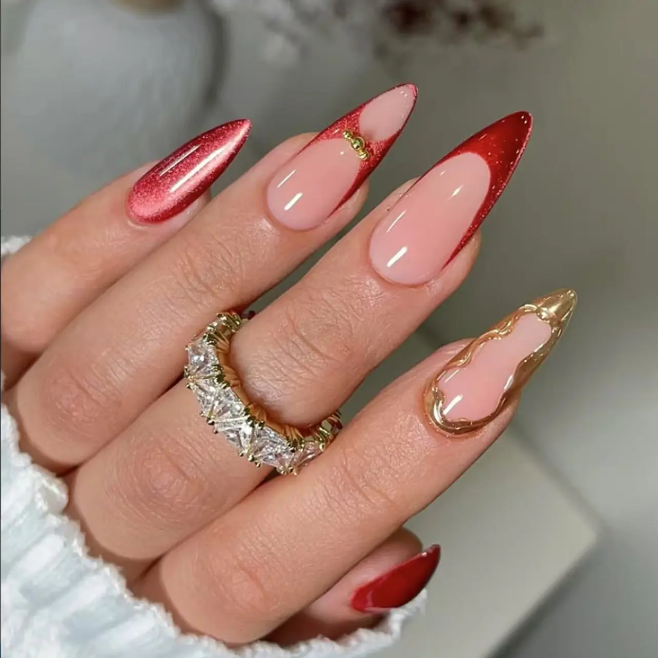 24pcs Medium Almond Fake Nails Red French Press on Nails Gold Glitter Nail Art False Nails Removable and Reusable False nails Nails Press Ons