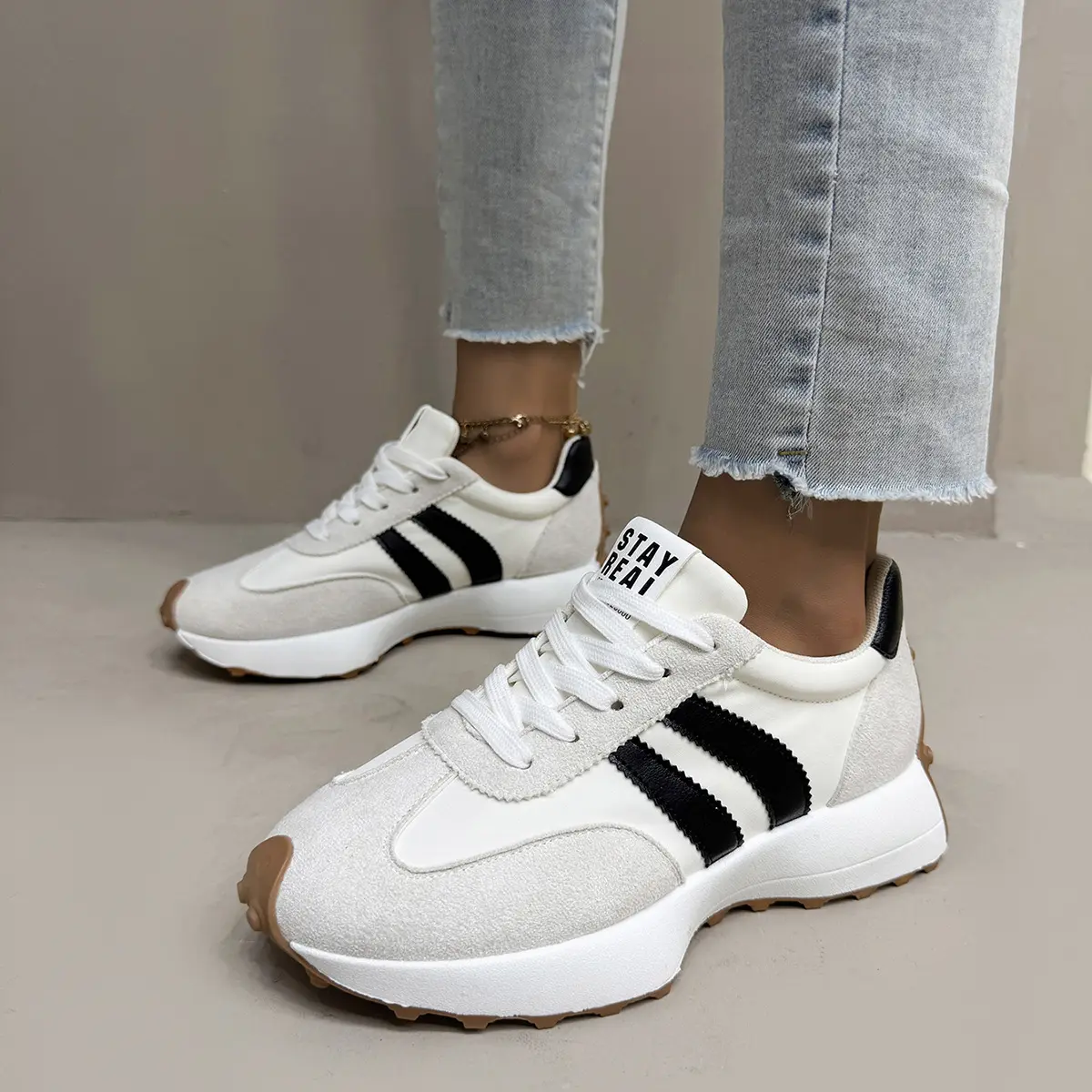 Women's Vintage Casual Trainers - Retro Colorblock Upper, Soft Cushioned Platform Sole, Non-Slip Outsole, Lace-Up, Height-Increasing Fashion Shoe for Daily Outfits, Light Outdoor Walking anti-slip rubber