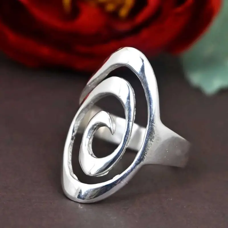 Bohemian Ethnic Hollow Spiral Ring, Vintage Simple Daily Wear Unisex Antique Ring, Everyday Ring, Zinc Alloy Material, All Seasons Jewelry, Geometric Design Ring, Scrolling Ring, Boho Style Rings, Beautiful Rings