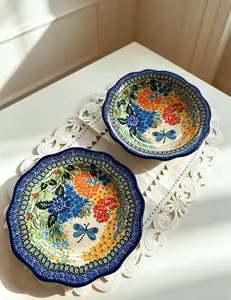 8.5 Inch Hand-Painted Underglaze Large Capacity Ceramic Plate, Vintage European Style Colored Drawing Household Dinner Serving Platter, Reusable Kitchen Tableware Ideal for Salad Pasta Dessert Appetizer Daily Dining