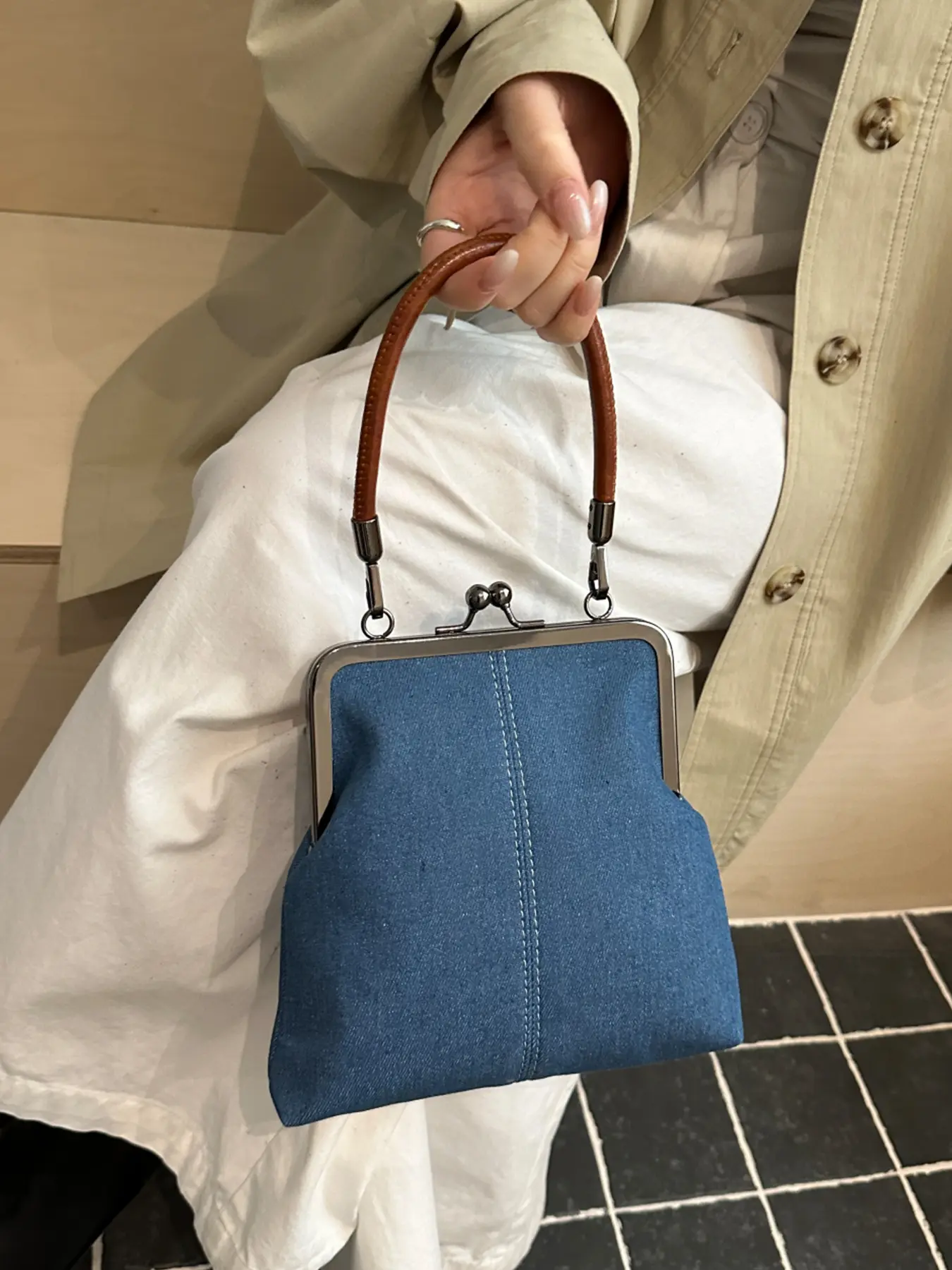 1pc Women's handbag, solid color crossbody bag, Stylish versatile bag, casual simple, suitable for daily work, commuting, shopping. Handheld Bag Purse, Daily Use Handbag