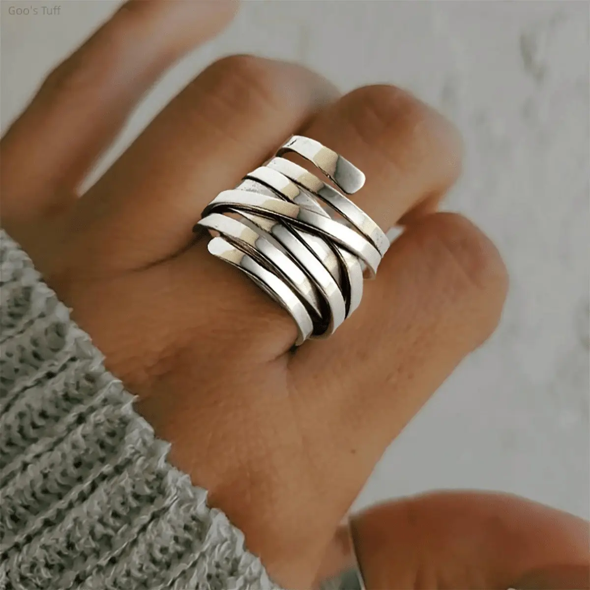 Women's Minimalist Texture Metal Twist Wrap Ring - Fashion Female Stacking-Friendly Everyday Ring, European-American Style Cross-Border Costume Jewelry, Perfect Accessory for Daily & Street Outfits, Ladies