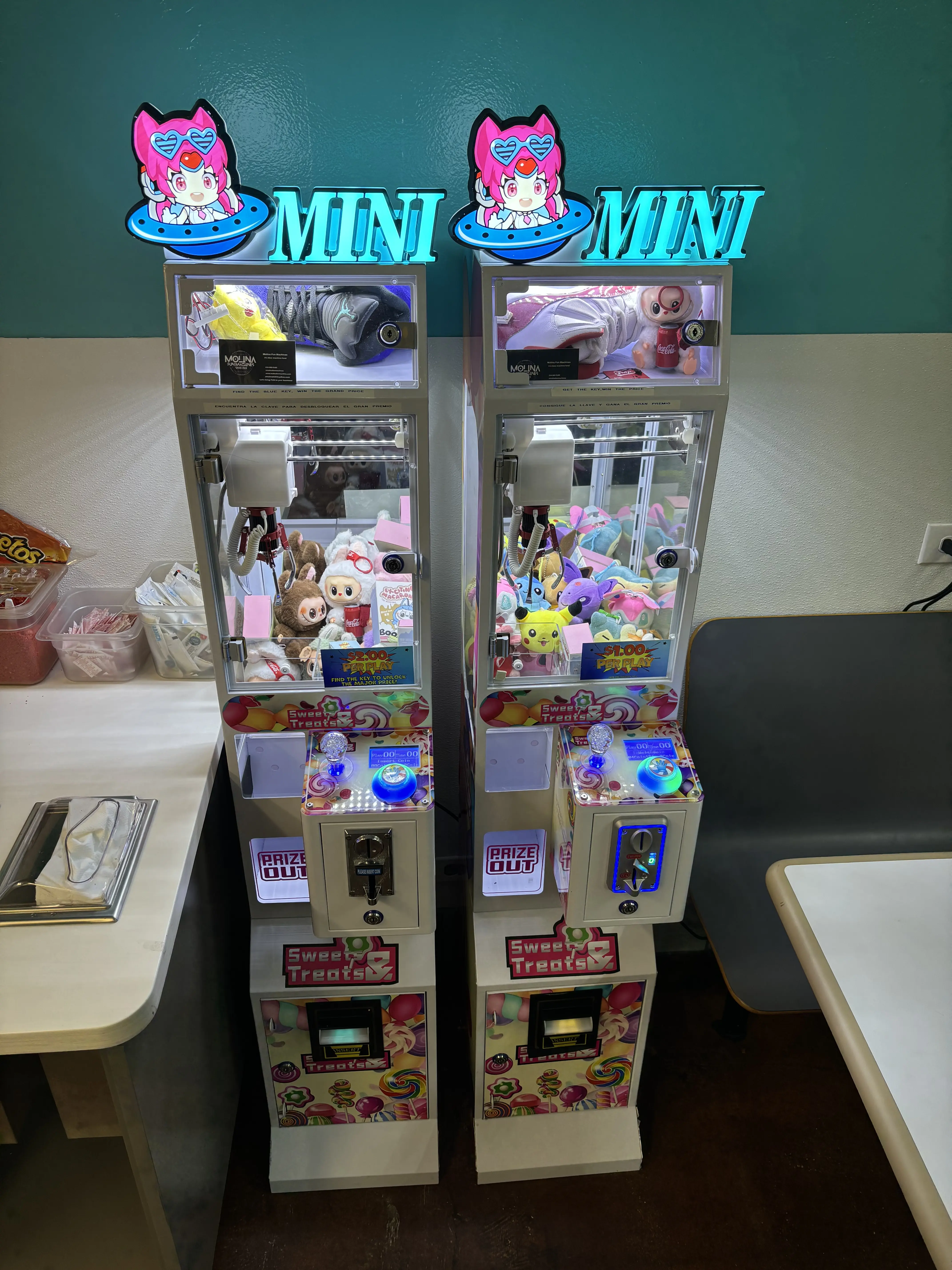 Mini Mini Claw Machines - Stable & Versatile for Restaurants Malls & More - Enhance Customer Engagement with Easy Integration - Cost Effective Passive Income Assets