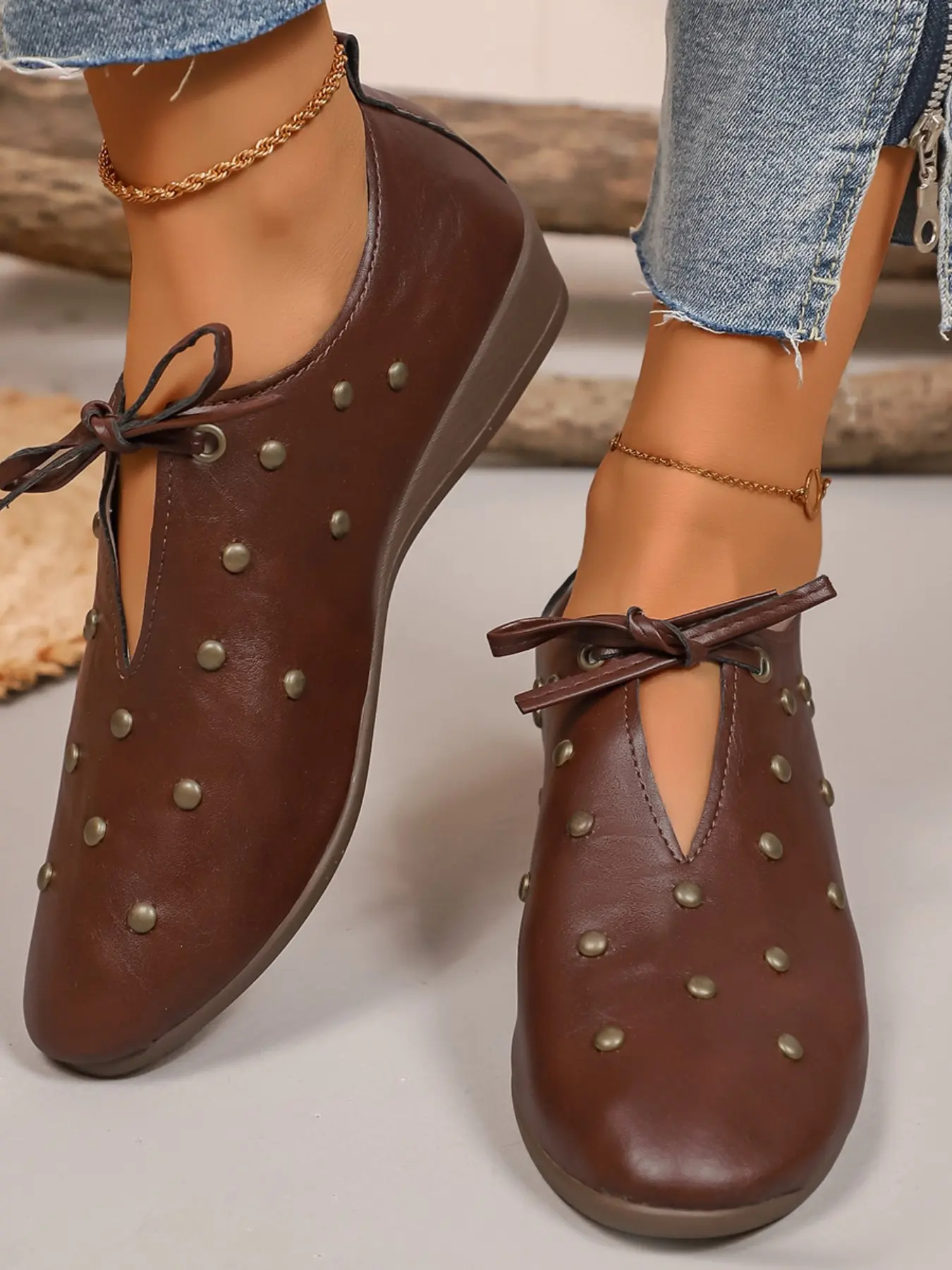 Women's Rivet Wedge Heel Low-Top Shoes, Casual Textile Upper, Rubber Sole, All Seasons Footwear, Solid Pattern, Stylish, Walking Shoes, Heeled