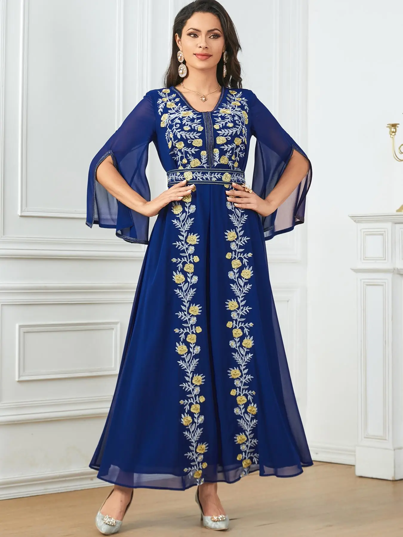 Arabic Clothing-Floral Embroidered Belted Split Sleeve Arabian Dress, V Neck Three Quarter Length Sleeve A Line Dress for Women, Ladies Spring & Summe
