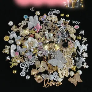 【Random】10/30/50pcs  Hole Shoe Accessories Set, Detachable DIY Versatile Flower Rhinestone Cute Floral 3D Decorations, Garden Sandals Slippers Flip Flops