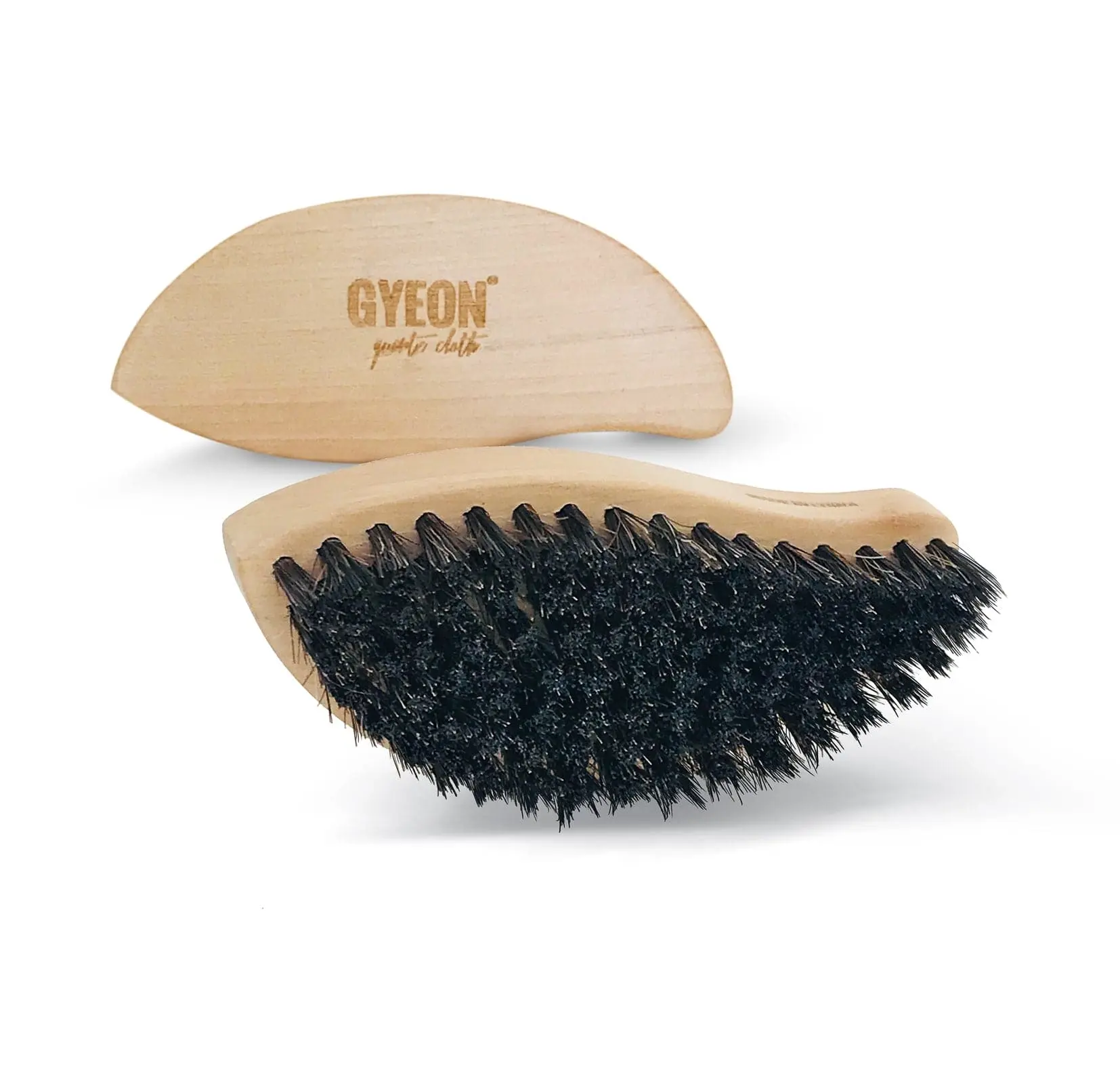GYEON LeatherBrush - Natural Horsehair Soft Leather Cleaning Tool for Cars, Ideal for Interior Detailing Sponges, Cloths & Brushes, Cleaning Brush Sponges, Cloths & Brushes