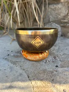 F Note 4th Octave - Legacy Collection Handmade Bronze Makers Mark Singing Bowl