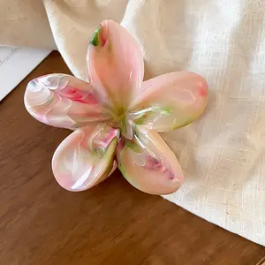 Chic Flower Design Hair Claw Clips for Women & Girls - Minimalist Hair Accessory for Fall 2024
