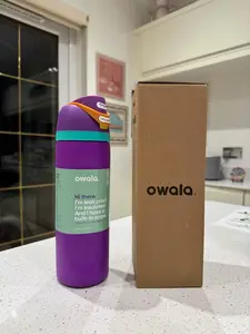 [ SALE ] Owala FreeSip Pink and Purple 24oz FreeSip Stainless Steel Water Bottle