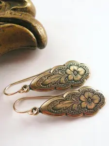 Victorian Style Earrings, Vintage Earrings, Romantic Art Nouveau Women's Pendant, Gold Flower Dangle Earrings, Statement Earrings, Gift for Mom