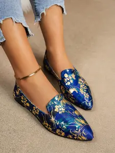 A pair of women's casual fashion Design leopard print pointed slip-on flat shoes, all-season suitable soft fabric casual shoes, lightweight and easy-to-wear comfortable Mary Jane flat women's shoes, Casual Flats