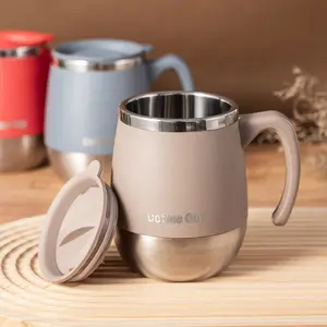 A 16.91-ounce stainless steel insulated coffee cup with a lid, a double-layer vacuum insulated cup, suitable for both hot and cold beverages, perfect for use at home, outdoors, during camping trips, and as a gift for birthdays, holidays, Thanksgiving