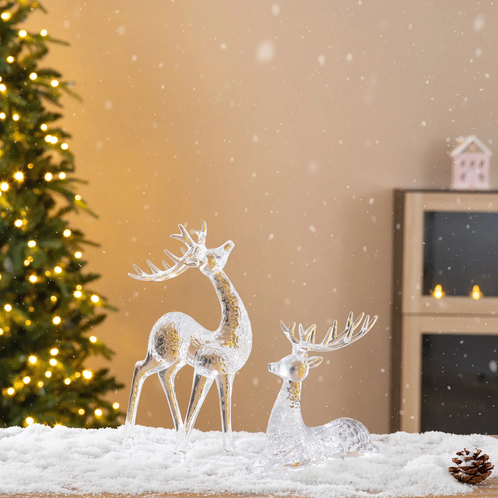 Glitzhome 2-Piece Transparent Light-Up Standing Acrylic Reindeer Tabletop Christmas Decorations, Figure
