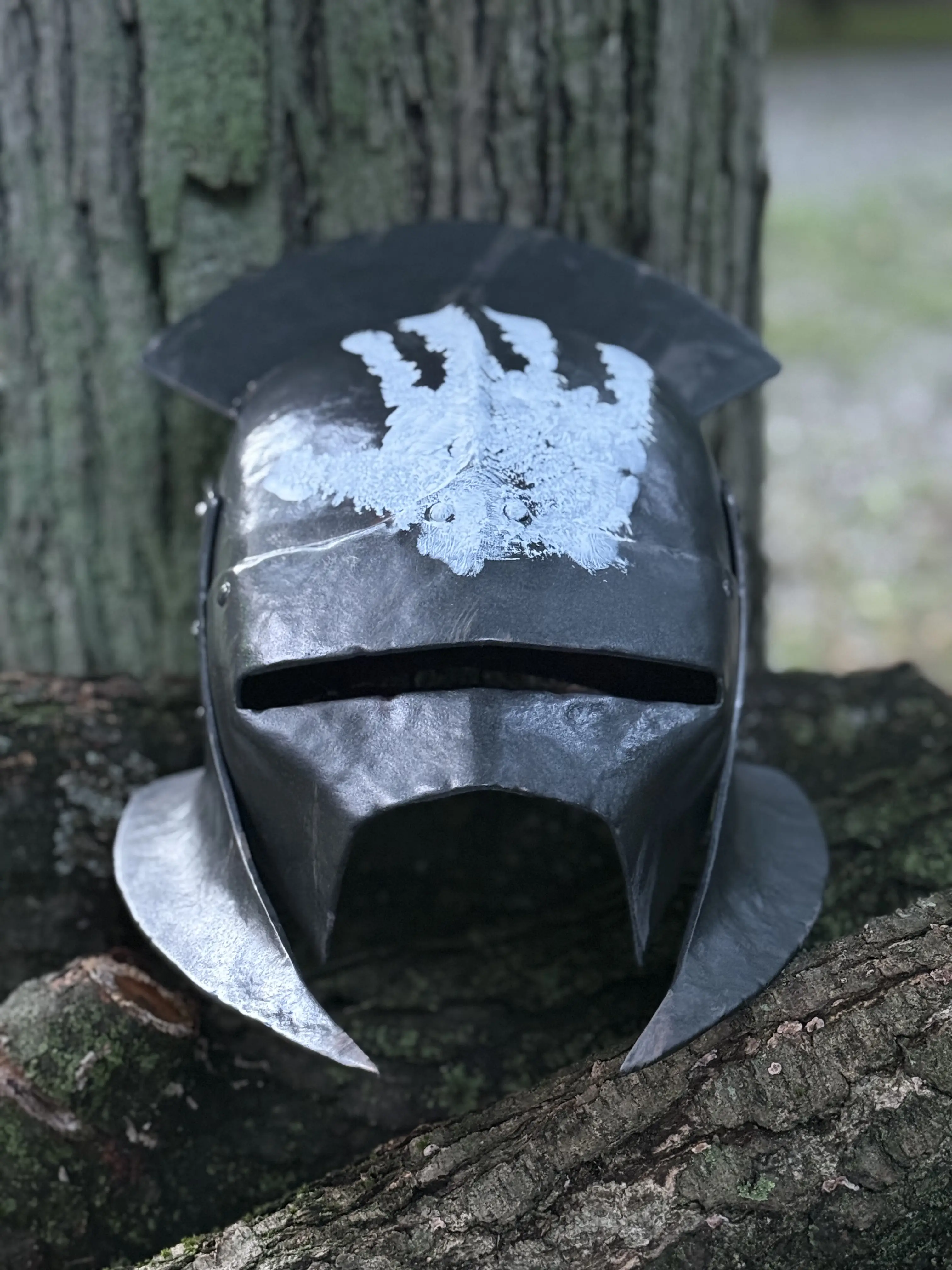 Uruk Hai White Hand Helmet