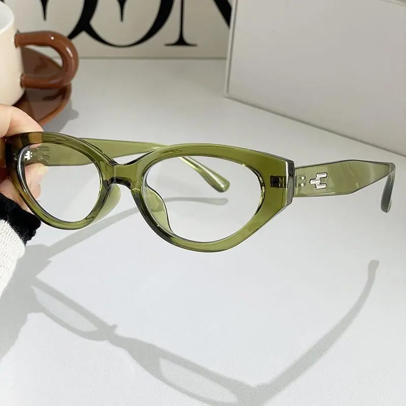 EYORA Women's Vintage Cat Eye Prescription Eyewear - 1.56 Refractive Index, Anti-Blue Ray, Photochromic Progressive Myopia Reading Glasses Frames, Fashion Frames, Anti-Slip Ring, Blue Light Blocking Lens