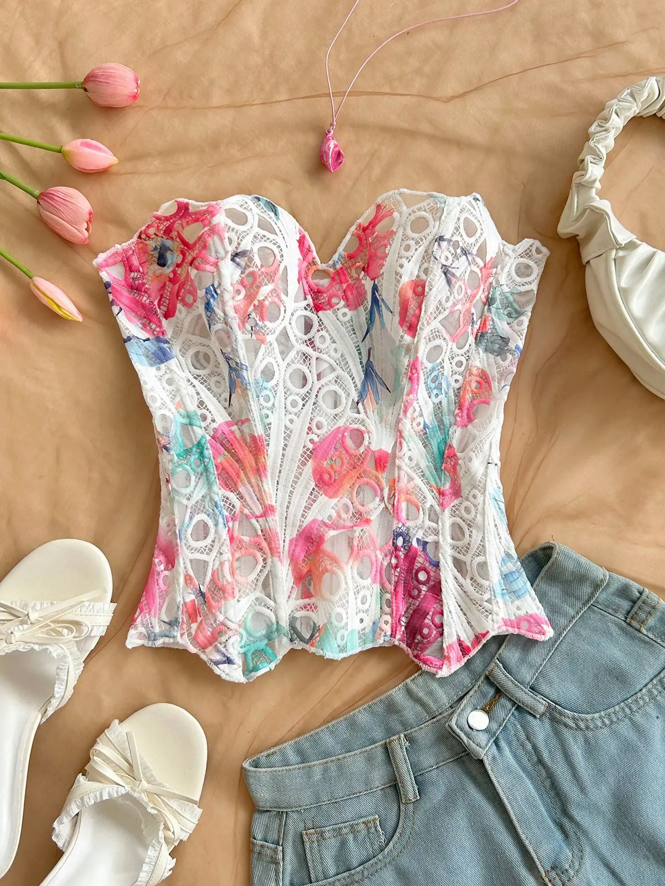VYNCE Pink Floral Lace Bustier Top Elegant Summer Hollow-Out Embroidered Double-Layer Fitted Tube Top Brunch Vacation Outfit
