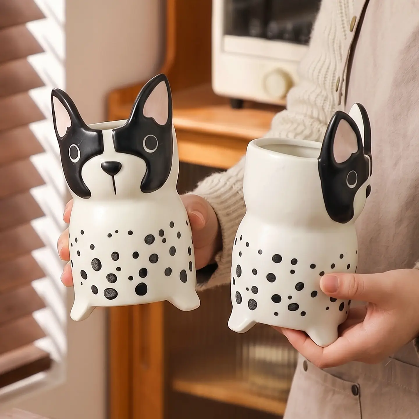 HongDian Spotted Puppy Ceramic Utensil Holder - Animal Form Kitchen Tool Storage, 19cm Tall, Wide Opening, Drain Hole Base, Moisture-Resistant Porcelain, Stable for Spoons/Forks/Spatulas, Easy-Clean Ceramic Spoon Rest & Countertop Decor, Home Kitchen