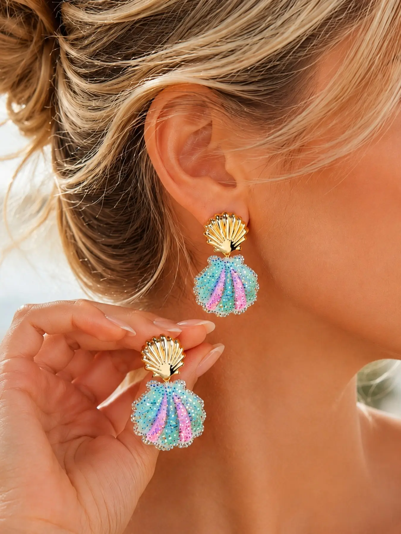1 Pair Gold Seashell Dangle Earrings, Glitter Mermaid Beach Jewelry for Women, Sparkling Ear Jewelry, Beachy Earrings
