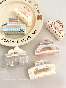 Cute Heart Grid Hair Claw for Women, Fashionable Daily Use, Home School Beach Summer Graduation Accessory, Stylish Beach Hair Clip