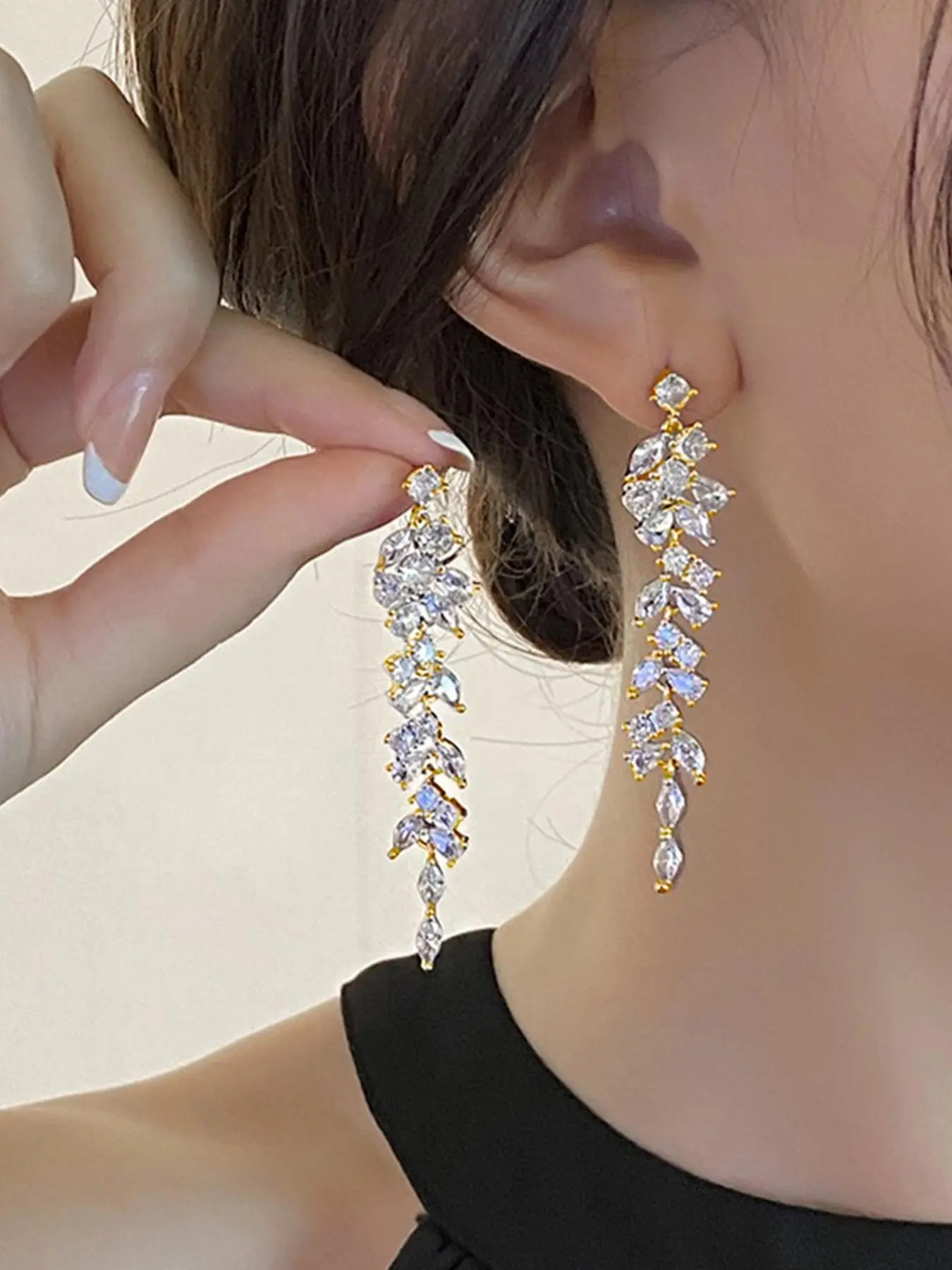 Elegant Leaf Design Rhinestone Decor Dangle Earrings, Fashion Jewelry for Party, Daily Clothing Decor, Trendy All-match & Exquisite Jewelry for Birthday Gift, High Quality Earrings, Fashionable Jewelry