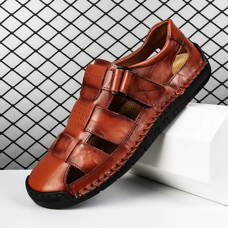 Fisherman Footwear for Men, Closed-Toe Hand-Stitched Genuine Leather with a Non-Slip Sole and Adjustable Strap for Outdoor Walking, Walking Shoes, Sandals, Classic, Men's Shoes, Soft, Natural, Outdoor Leisure Footwear, Casual, Fashionable Sandals, Velcro,