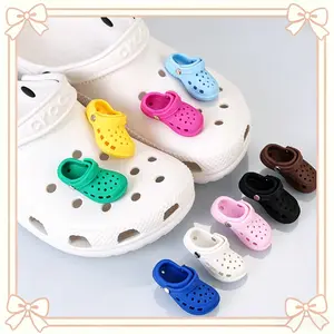 1Pcs Dijes en Forma de Zapatilla 3D Mini, Accesorios Decorativos DIY para Zapatos, Regalos para Fiestas, Zapatos No Incluidos | Mini 3D Shoe Charms DIY Shoe Decor Party Favors, Shoes Not Included
