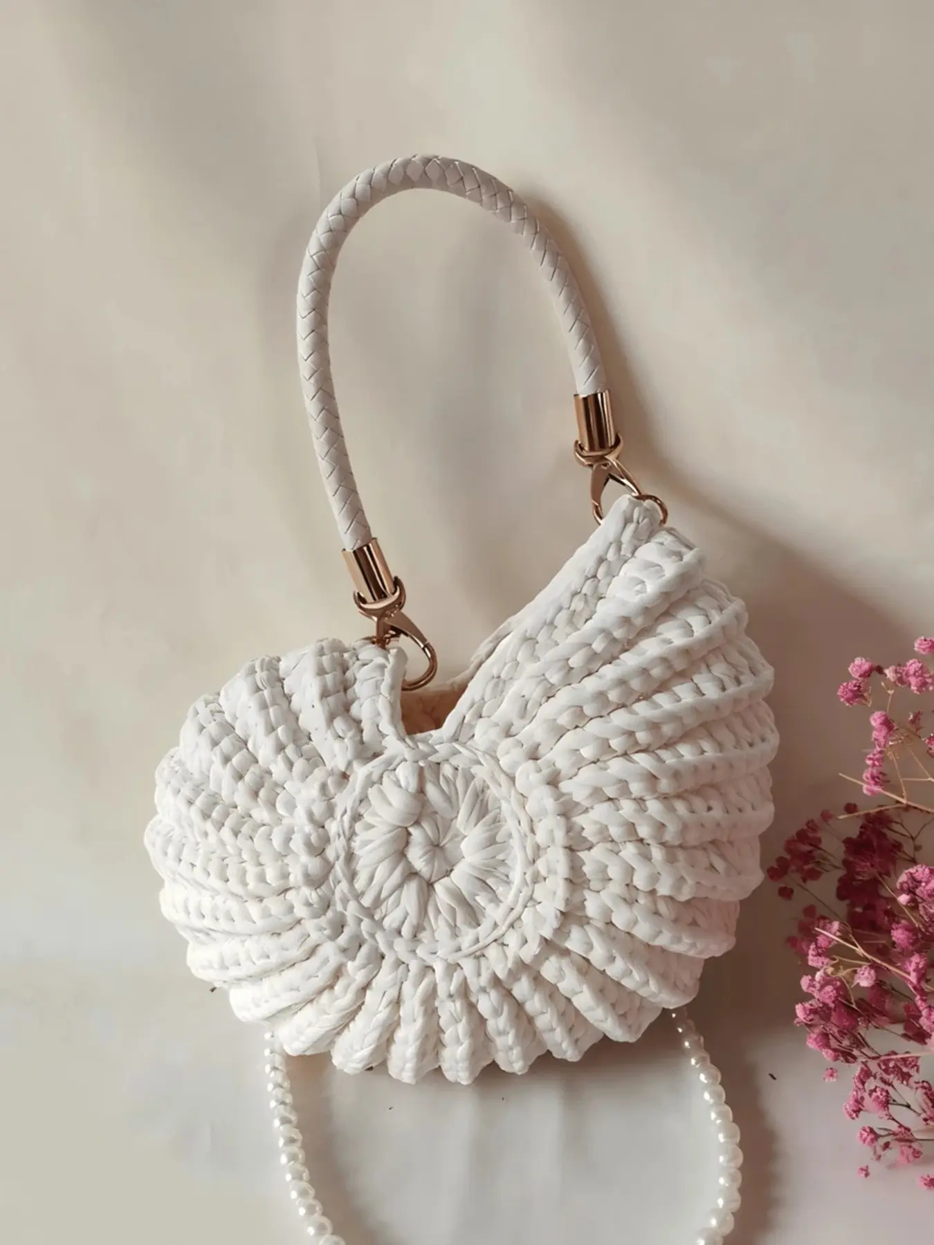 Hand-Crocheted Conch-shaped Shoulder Bag, Niche Design Woven Handbag, Aesthetic Exquisite and Versatile Bag, Suitable for Commuting, Shopping and Dating, Crossbody Shoulder Purse for Daily Wear