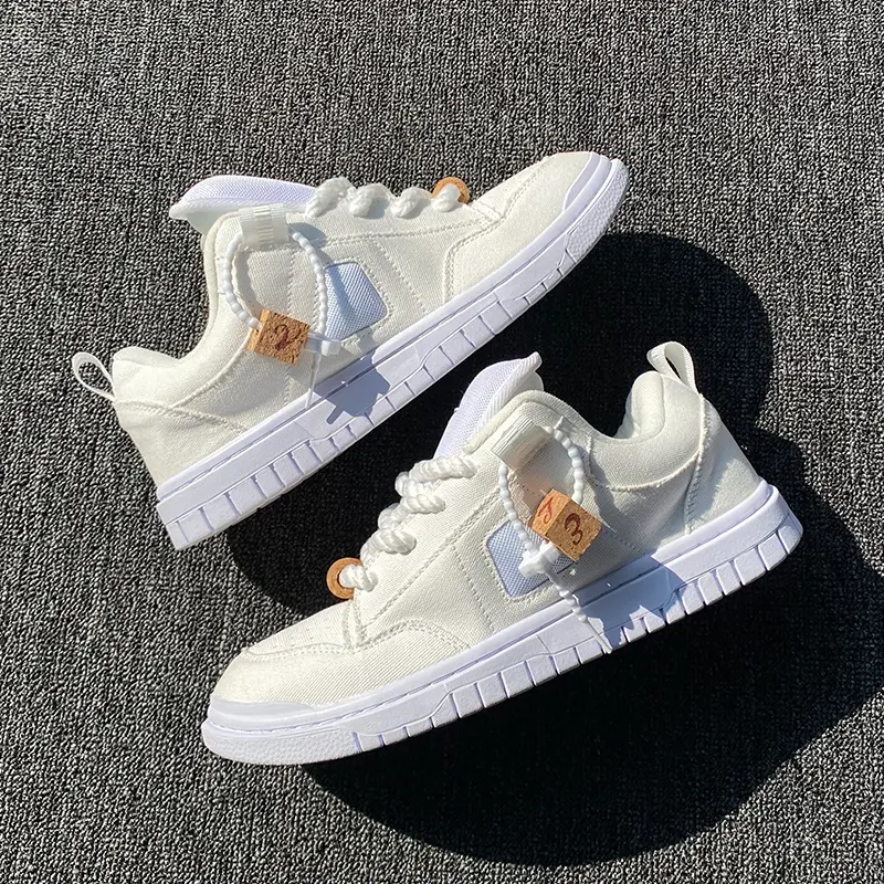 Four season wearable trendy men's shoes, white low cut bread shoes, comfortable and breathable casual board shoes, plus size canvas shoes