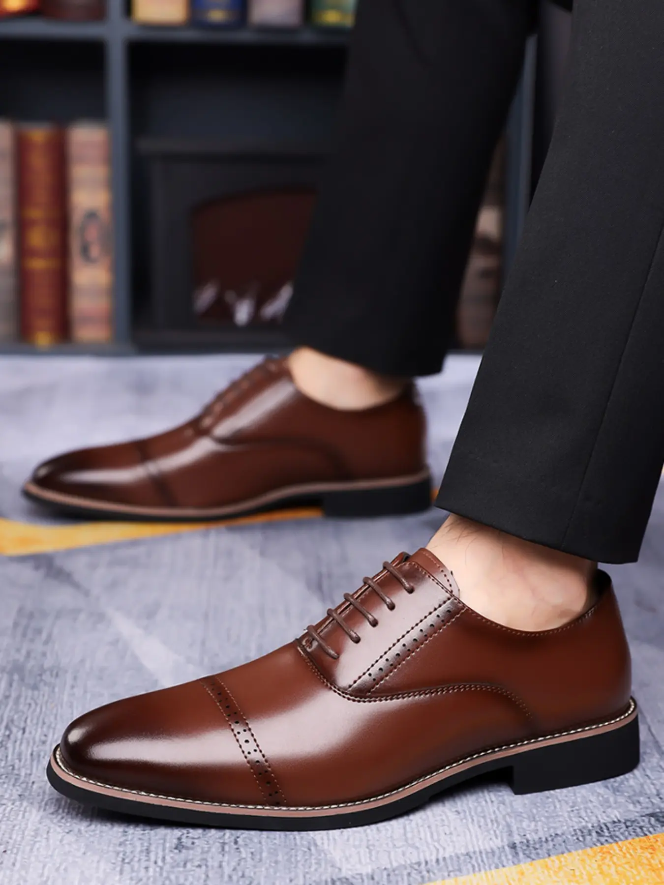 Men's Fashion Gentleman Casual Business Dress Shoes, PU Leather Footwear, One-Click Low Top Design, Classic British Style, Suitable for Daily Commute and Office Wear, Rubber
