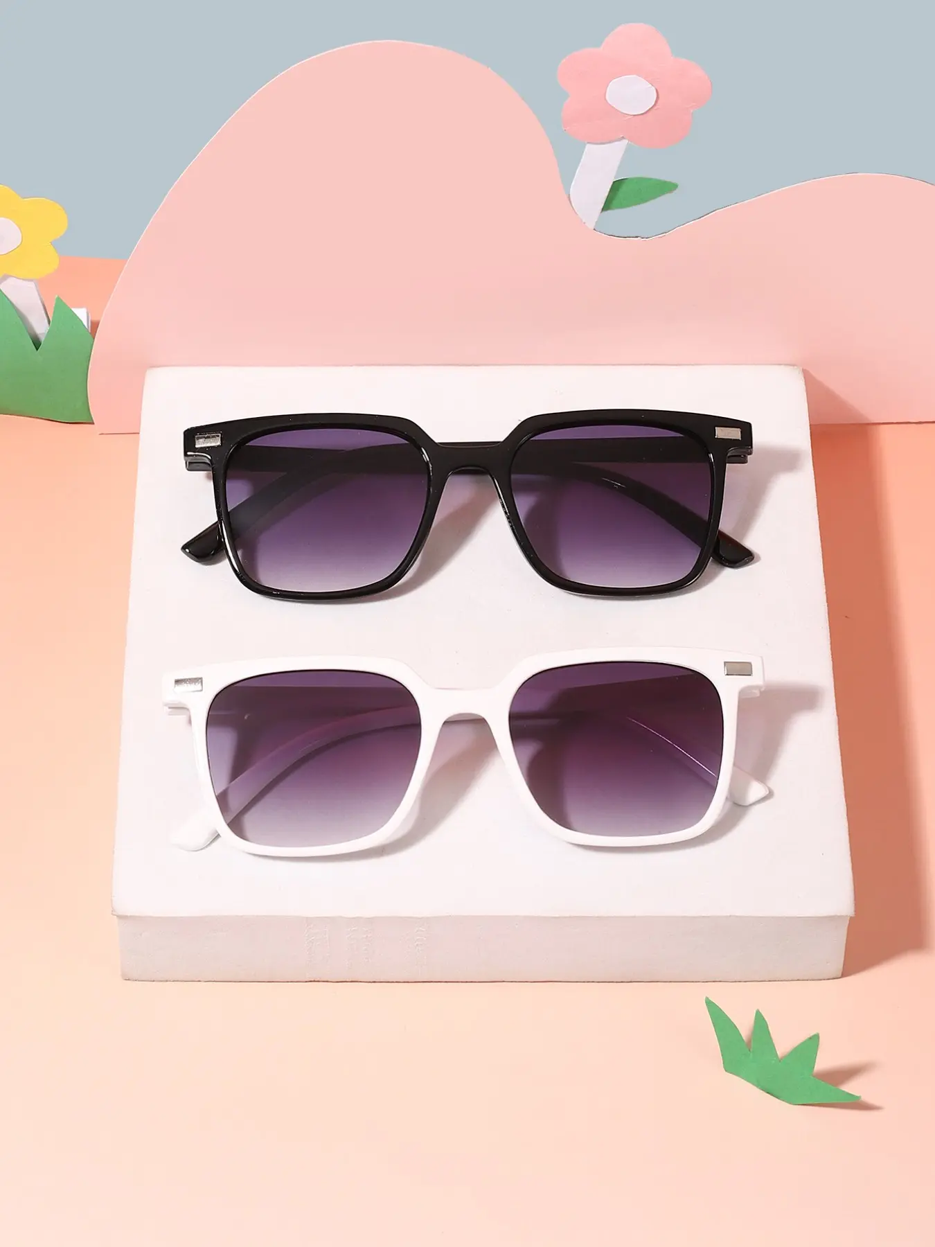 Cute Casual Trendy Glasses for Kids Ages 4-8, Lightweight Durable Frame, Perfect for Daily and Holiday Parties