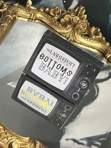 Bottoms Baby! Bottom Lashes