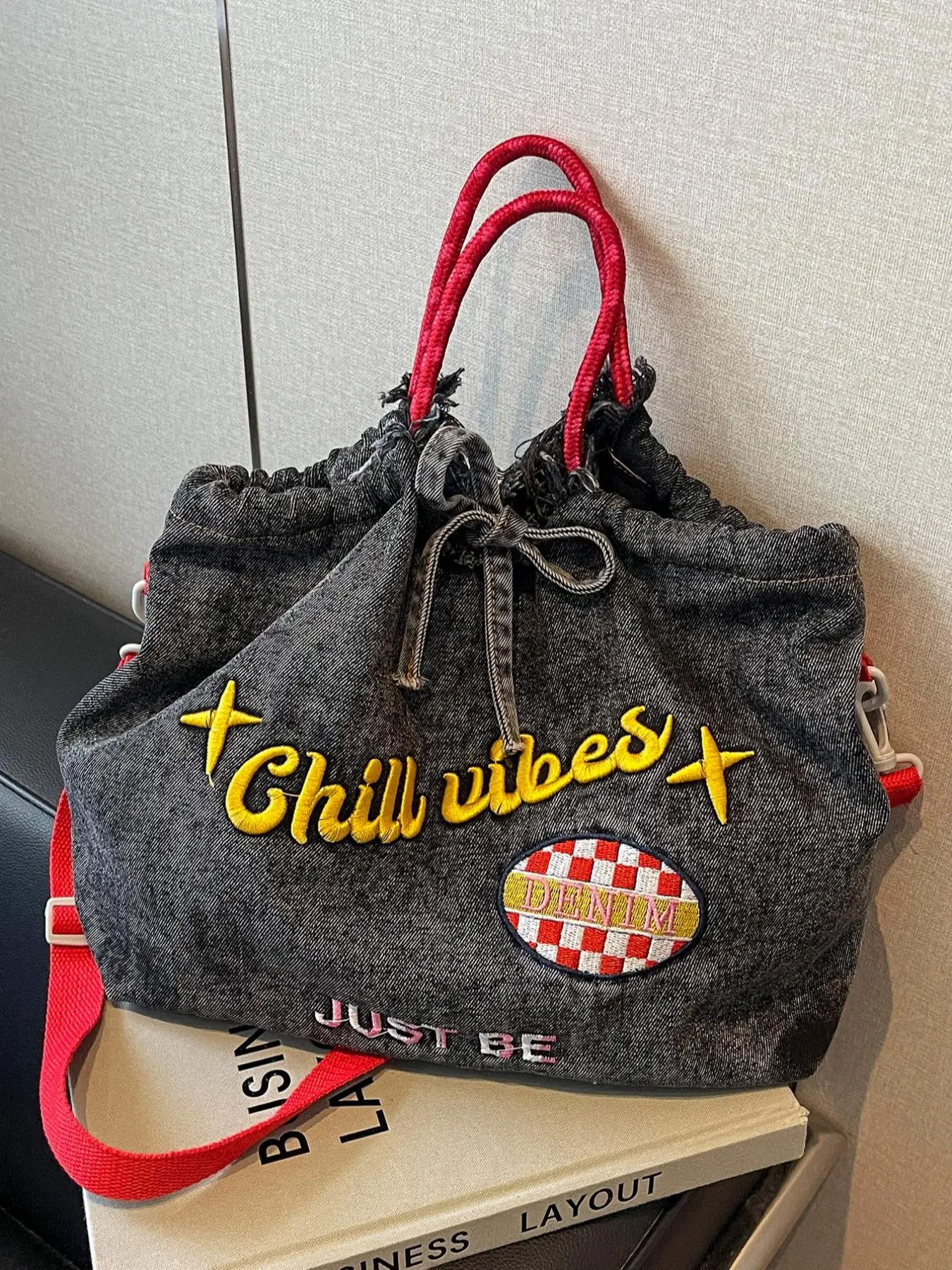 , Gifts for WifeWomen's Fashionable Denim Effect Tote Bag, Gifts for Her, Casual Letter Embroidery Design Large Capacity Shoulder Bag for Daily Used,