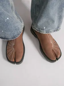 Men's Japanese Retro Vintage Toe-Separating Shoes, Footwear, New Unique Design Minimalist Stitching, Thick Sole Anti-Slip Commuter Half Slippers