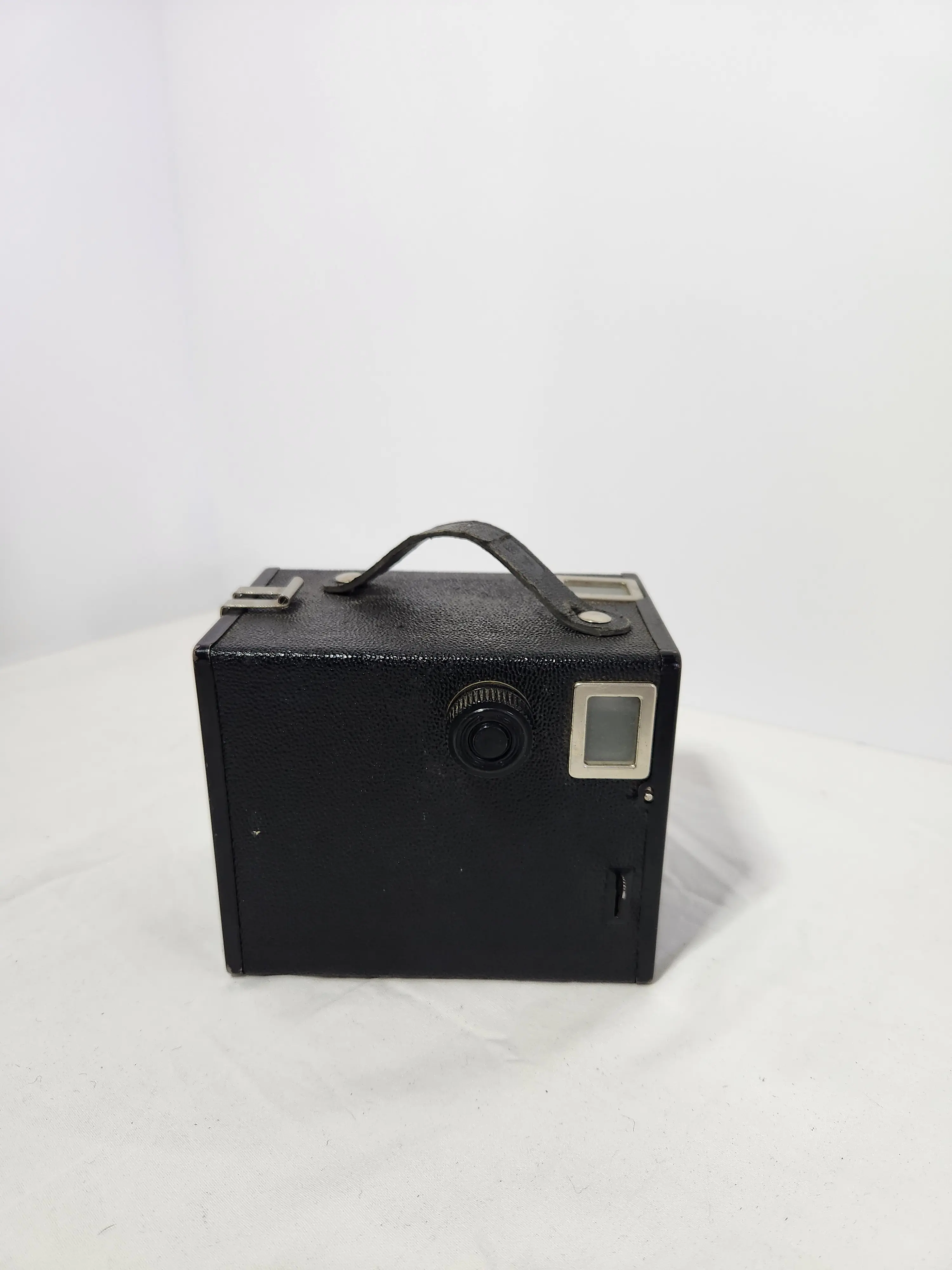 Vintage Ansco Cadet B2 Box Camera, Classic Point & Shoot Film Camera for Collectors
