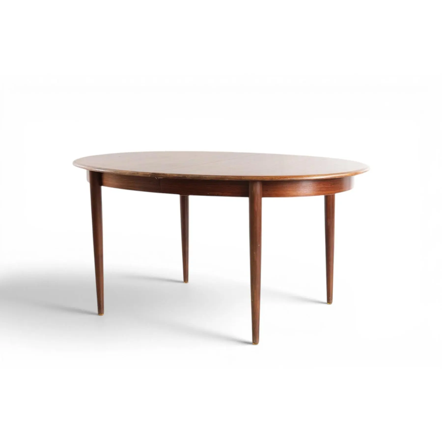 1960S DANISH OVAL ROSEWOOD DINING TABLE WITH TWO EXTENSION LEAVES