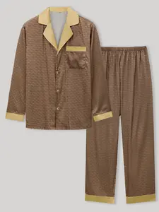 Men's Khaki Geometric Weave Print Contrast Gold Trim Home Loungewear Pajama Set, Lounge Pajamas - Long-Sleeve Lapel Button-Down Shirt + Elastic Waist Pants, Silky Breathable Fabric, Relaxed Fit, Ideal for Nighttime Lounging, Lazy Weekend Relaxation