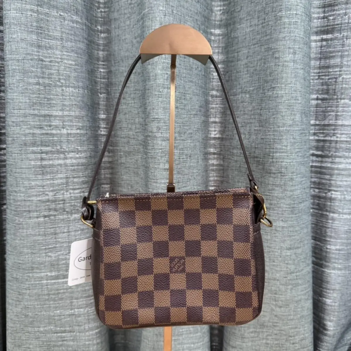 Pre-owned Louis Vuitton As Shown Shoulder Bags Damier Ebene Pochette Accessoires 39505