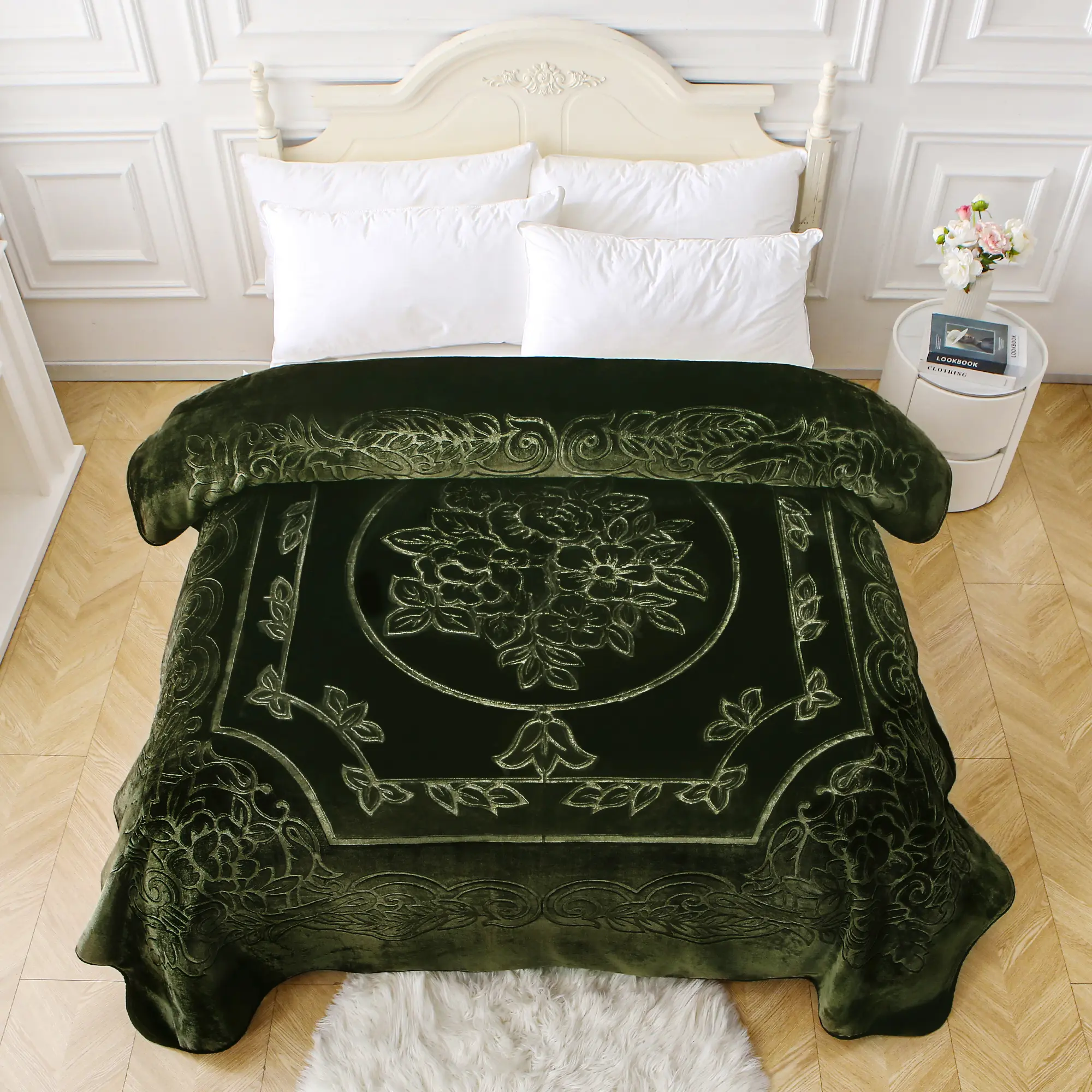 Luxury Fleece Blanket - 85x95 in, 9 lb Heavyweight Plush Thick Warm Machine Washable Bedspread Coverlet, Embossed Floral Soft Microfiber Fluffy Cozy Aesthetic Blanket for Bed, Couch, Thick Warm Blanket