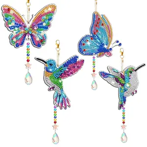 4 Piece Artificial Diamond Painted Butterfly Wind Chime Crystal Pendant, Artistic Jewelry, Home Wall Decor, Wall Decoration, Christmas Halloween Thanksgiving Valentine's Day Party Birthday Gift